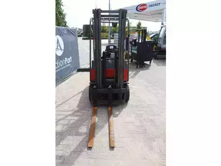 4-wiel elektrische heftrucks 2002  BT CEE 1.5T (8)