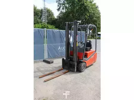 4-wiel elektrische heftrucks 2002  BT CEE 1.5T (9)