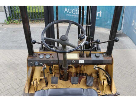 Carrelli elettrici 4 ruote 1986  Hyster H2.50XL (19)
