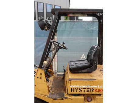 Carrelli elettrici 4 ruote 1986  Hyster H2.50XL (21)