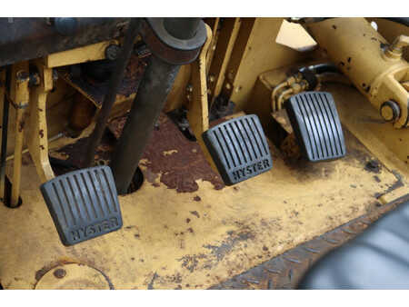 Carrelli elettrici 4 ruote 1986  Hyster H2.50XL (23)
