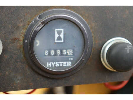 Carrelli elettrici 4 ruote 1986  Hyster H2.50XL (25)