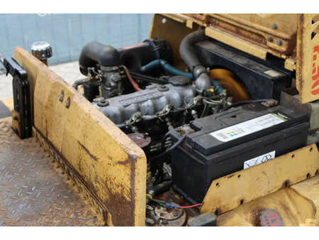 Carrelli elettrici 4 ruote 1986  Hyster H2.50XL (28)