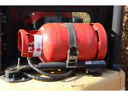 Gas gaffeltruck 2014  Yale GLP16VX (18)