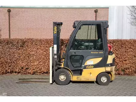 Gas gaffeltruck 2014  Yale GLP16VX (2)