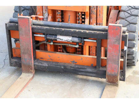 Dieselový VZV - Mitsubishi FD25 (11)