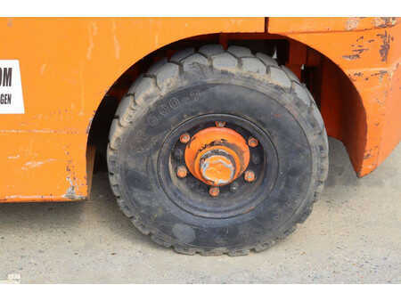 Dieselový VZV - Mitsubishi FD25 (14)