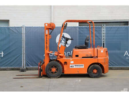 Dieselový VZV - Mitsubishi FD25 (2)