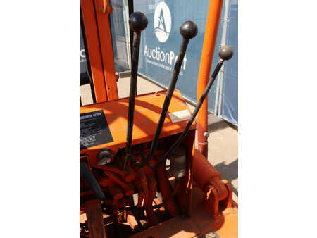 Dieselový VZV - Mitsubishi FD25 (28)