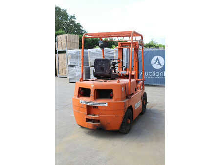 Dieselový VZV - Mitsubishi FD25 (6)