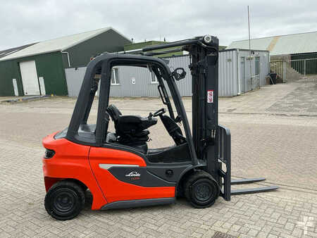 Diesel heftrucks 2021  Linde H25D-01 (4)