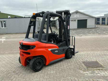 Diesel heftrucks 2021  Linde H25D-01 (5)