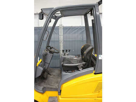 Carrelli elevatori diesel - Jungheinrich  (20)