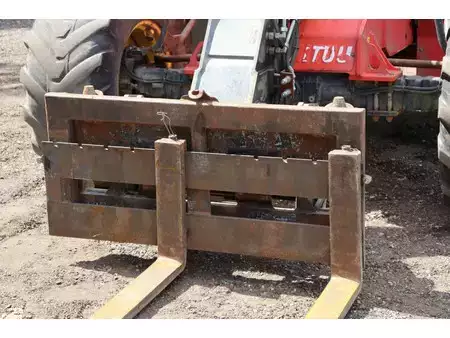 Verreikers (vast) 2015  Manitou MLT 735-120/ ST3B (11)