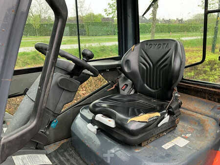 Diesel heftrucks 2012  Toyota 02-8FDF30 (9)