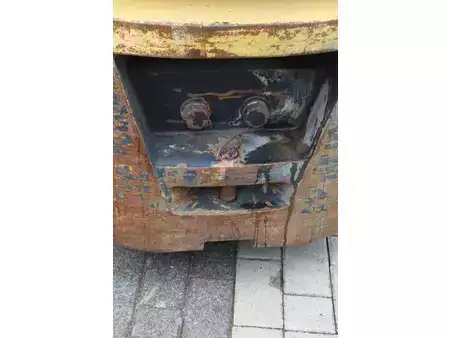 Empilhador a gás 1992  TCM FG30N8 (21)