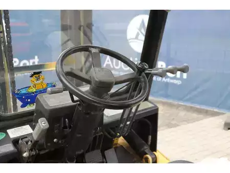 Empilhador a gás 1992  TCM FG30N8 (25)