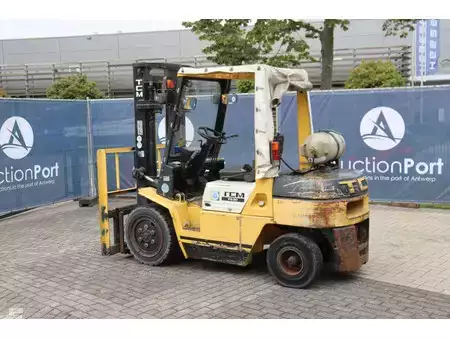 Empilhador a gás 1992  TCM FG30N8 (3)
