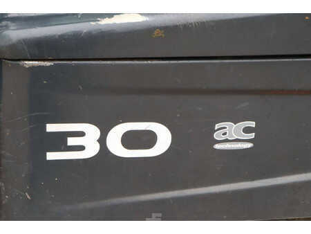 Eléctrica de 4 ruedas 2007  Doosan B30X-5 (16)