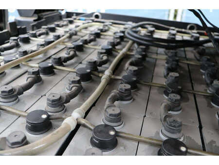 Eléctrica de 4 ruedas 2007  Doosan B30X-5 (33)