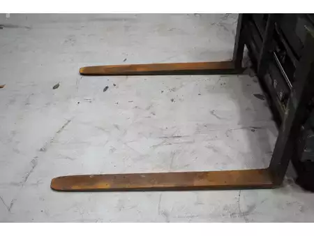 Carretilla de carga lateral - Combilift C3000CB (12)