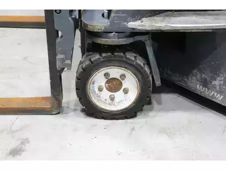 Carretilla de carga lateral - Combilift C3000CB (14)