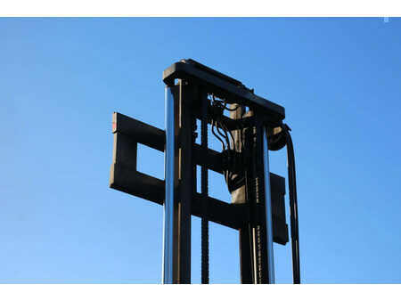 Dieseltrukki 1999  Linde H80D (28)