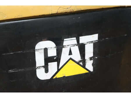 Chariots électriques à 4 roues 2014  CAT Lift Trucks EP35K-PAC (21)
