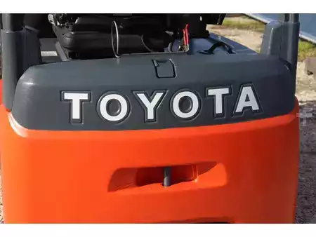 Sähkö - 4 pyör 2021  Toyota 8FBE18T (24)