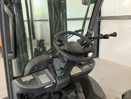 Nestekaasutrukki 2013  Toyota 02-8FGF20 (11)