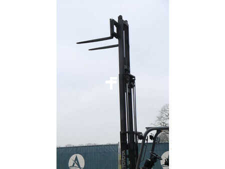 El truck - 4 hjulet 2010  Toyota 7FBMF25 (37)