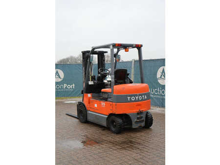 El truck - 4 hjulet 2010  Toyota 7FBMF25 (4)