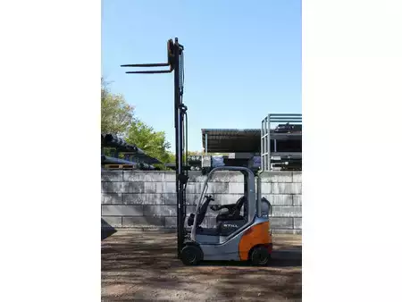 Carretilla elevadora GLP 2013  Still RX70-18 (36)