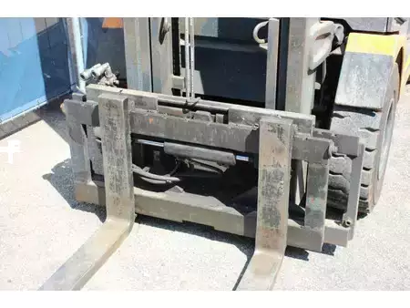 Chariots élévateurs diesel 2001  Still R 70-45 (10)