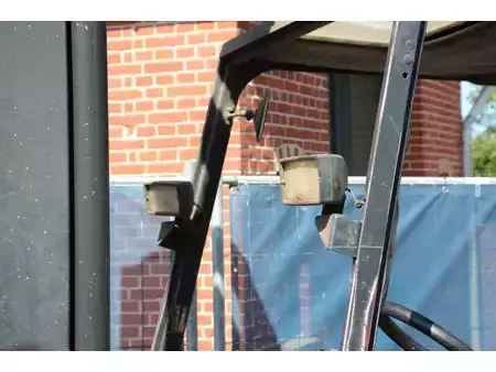 Chariots élévateurs diesel 2001  Still R 70-45 (12)