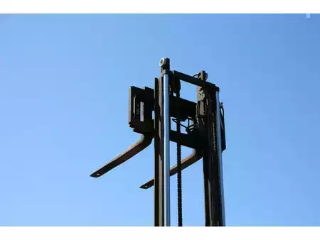 Chariots élévateurs diesel 2001  Still R 70-45 (31)