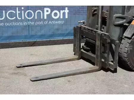 Chariots élévateurs diesel 2001  Still R 70-45 (9)