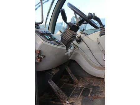 Teleskopstapler-Starr 2010  Claas SCORPION 7040 (23)