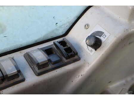 Teleskopstapler-Starr 2010  Claas SCORPION 7040 (34)