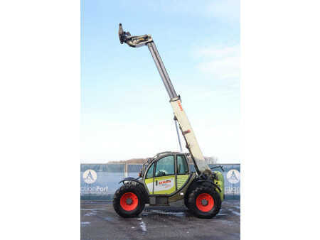 Teleskopstapler-Starr 2010  Claas SCORPION 7040 (38)