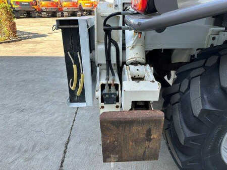 Teleskoplastare Rigid 2009  Manitou MRT2150 (26)