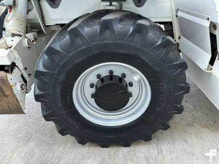 Teleskoplastare Rigid 2009  Manitou MRT2150 (27)