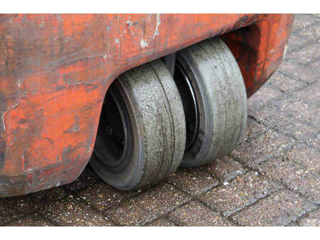 Elektromos 4 kerekű 2021  Toyota 8FBE18T (15)