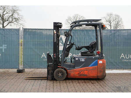 Elektromos 4 kerekű 2021  Toyota 8FBE18T (2)