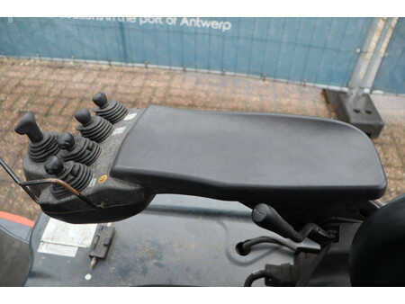 Elektromos 4 kerekű 2021  Toyota 8FBE18T (27)