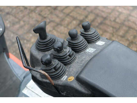 Elektromos 4 kerekű 2021  Toyota 8FBE18T (28)