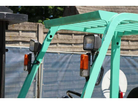 Chariots élévateurs GPL 1999  Mitsubishi FG 30 T (18)