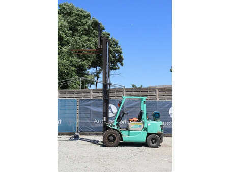 Chariots élévateurs GPL 1999  Mitsubishi FG 30 T (29)