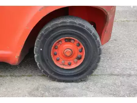 Gas gaffeltruck 2000  Fenwick H 80/900 (15)