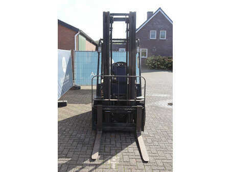 Carrelli elevatori diesel 2000  Daewoo D30S-3 (8)